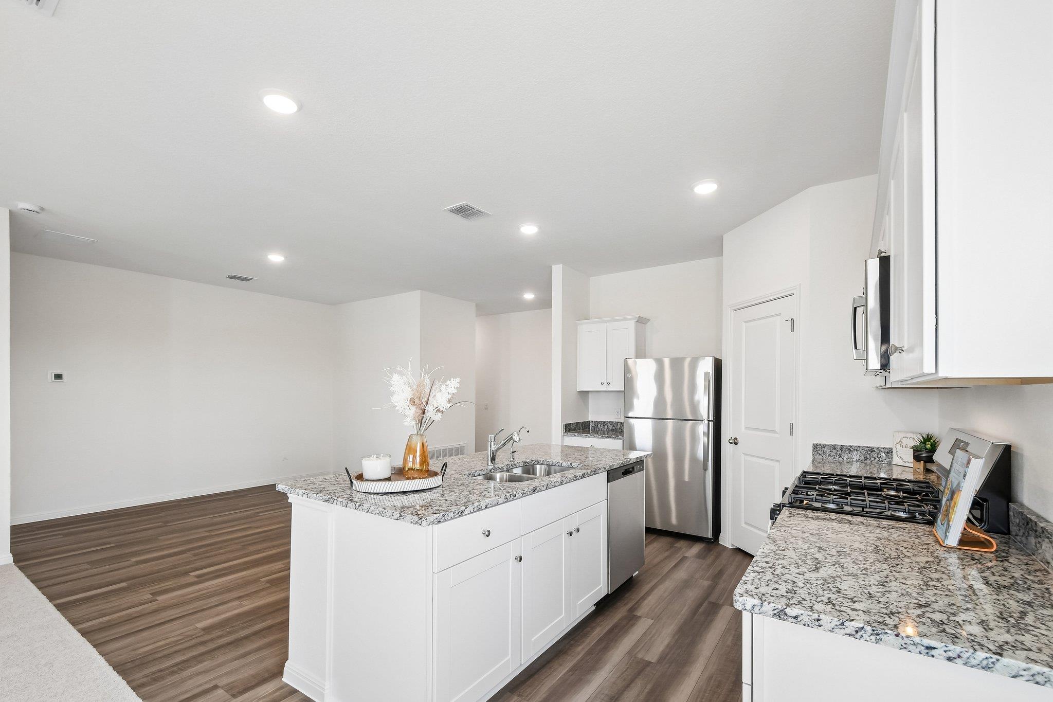1305 Morris Loop Property Photo 13