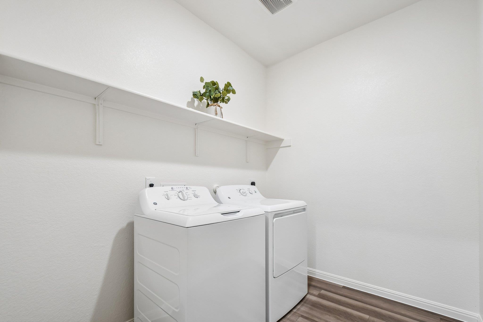 1305 Morris Loop Property Photo 24