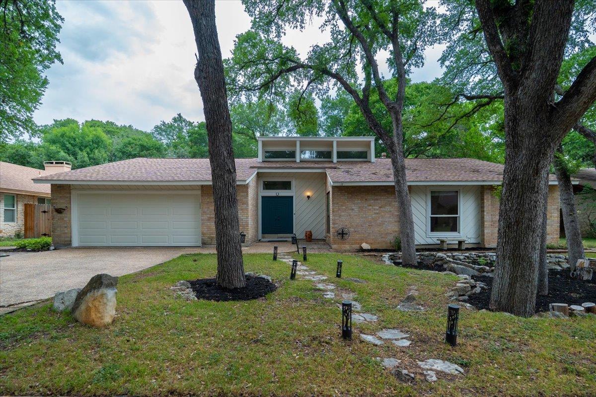4831 Trail Crest CIR