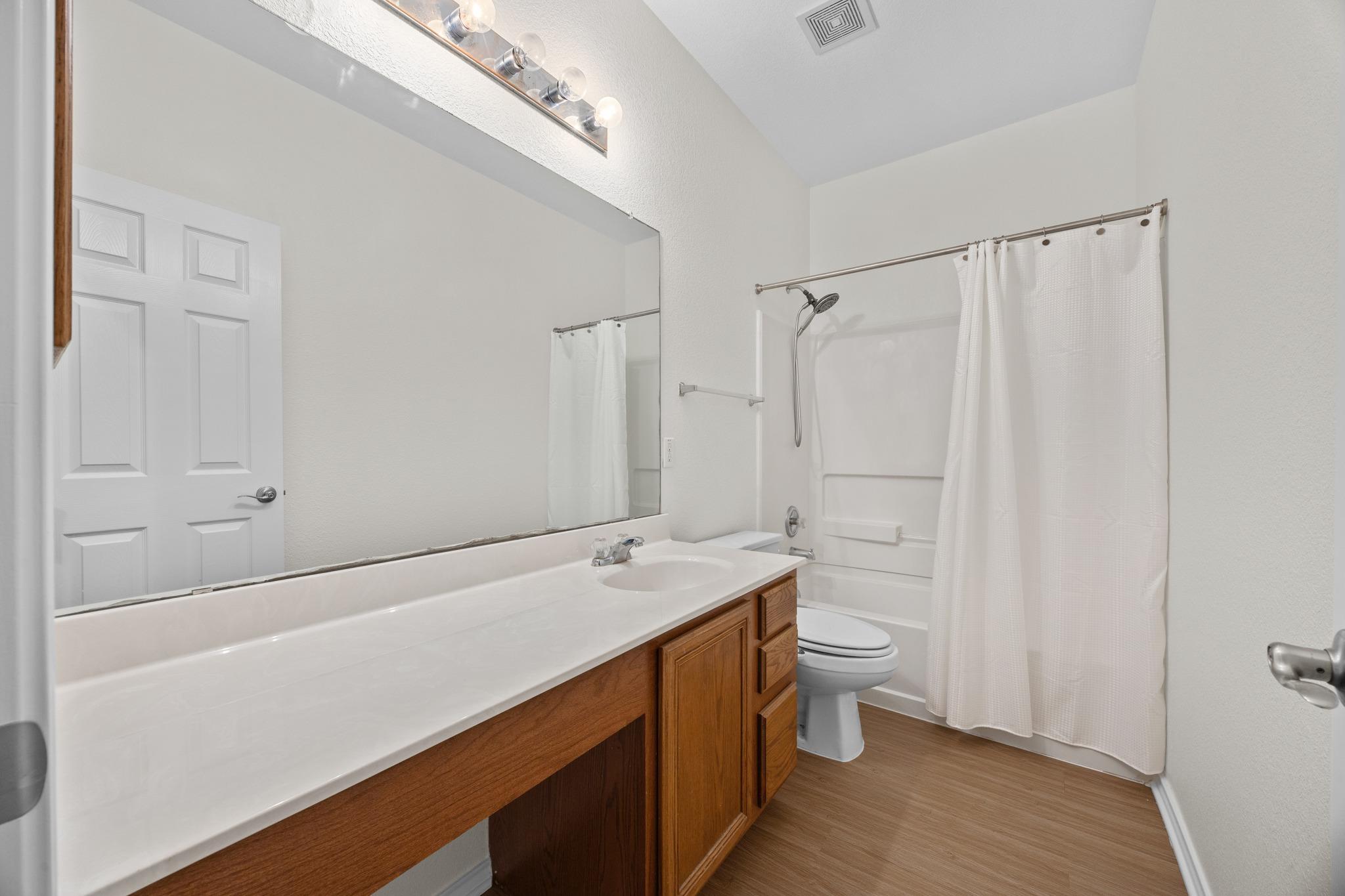 2108 Golden Arrow Ave Property Photo 18