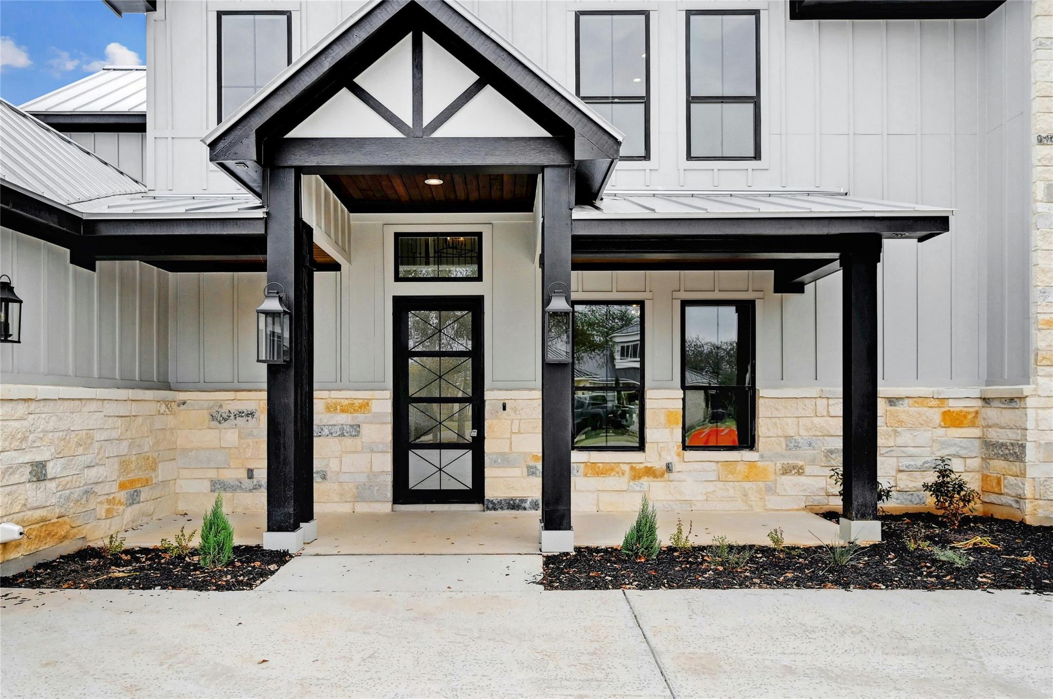1 Squaw Cir Property Photo