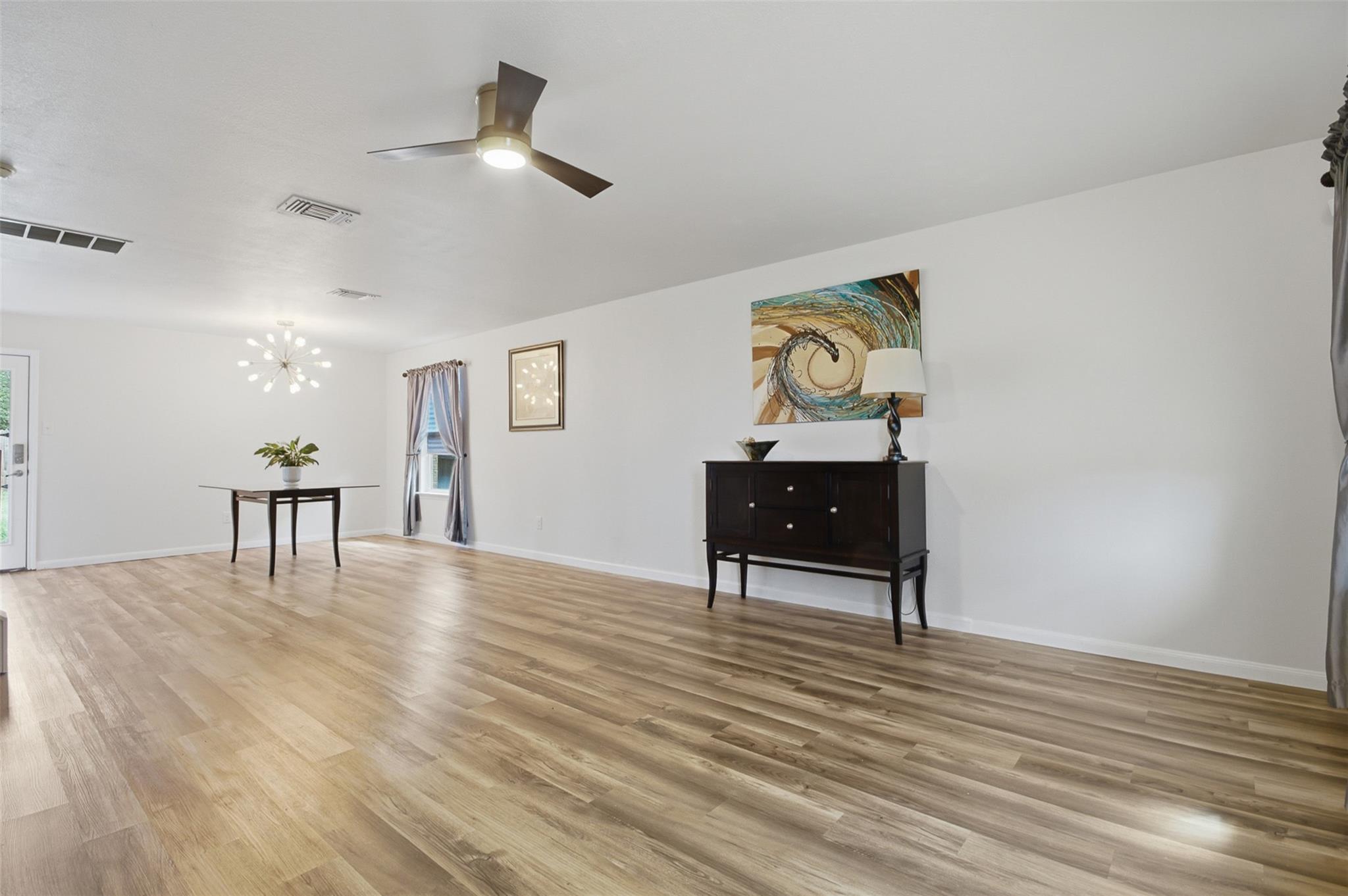 2106 Stonehaven None Property Photo 3