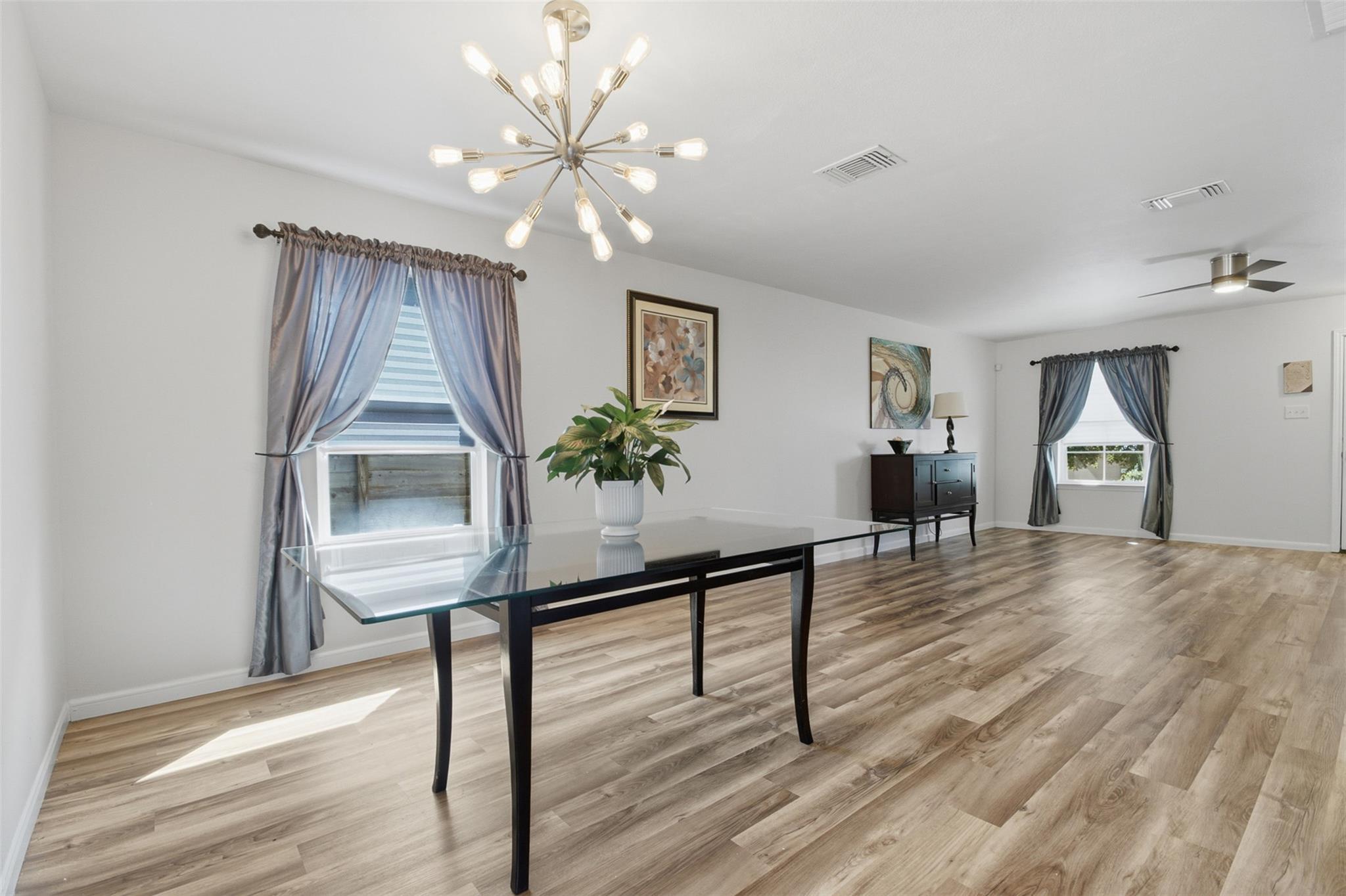 2106 Stonehaven None Property Photo 9