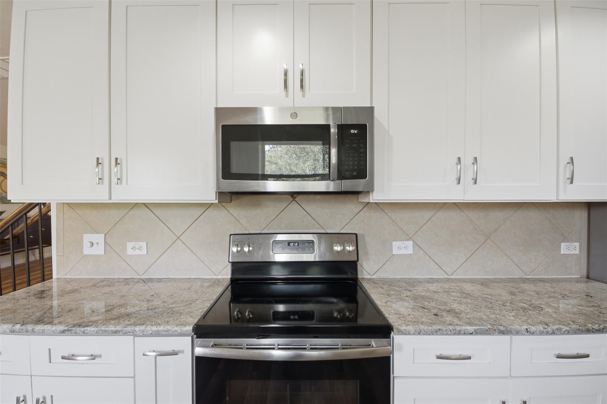 2106 Stonehaven None Property Photo 13