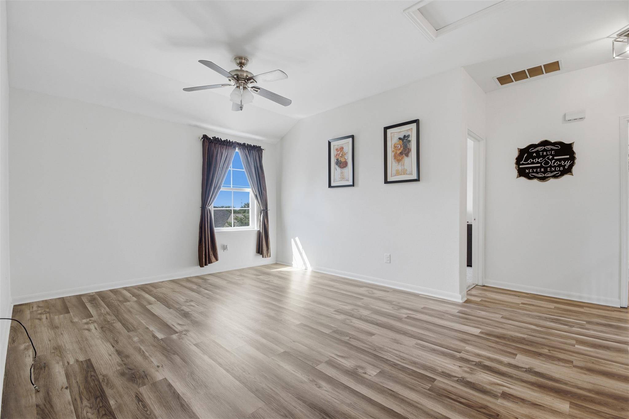 2106 Stonehaven None Property Photo 16