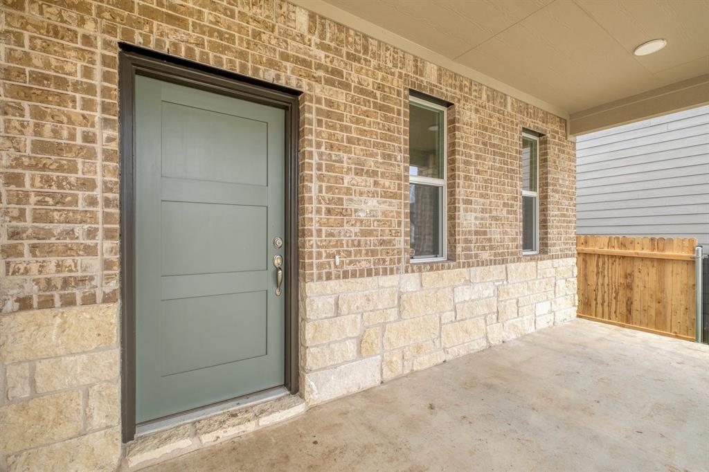 12721 Mogador St Property Photo 4