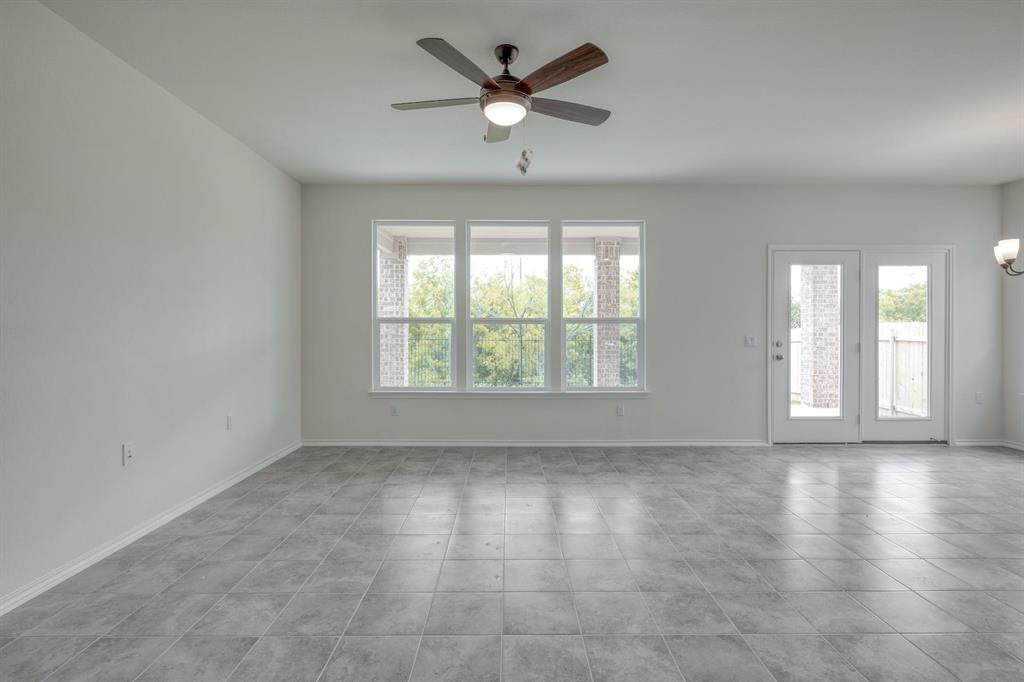 12721 Mogador St Property Photo 5