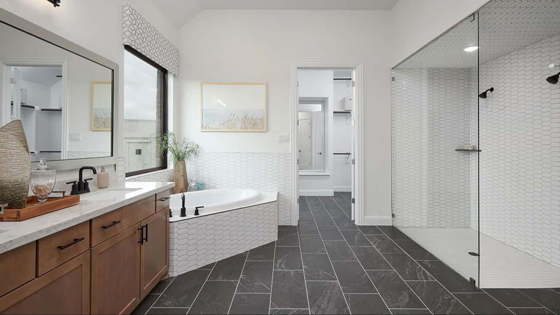 123 Constitution Way Property Photo 8