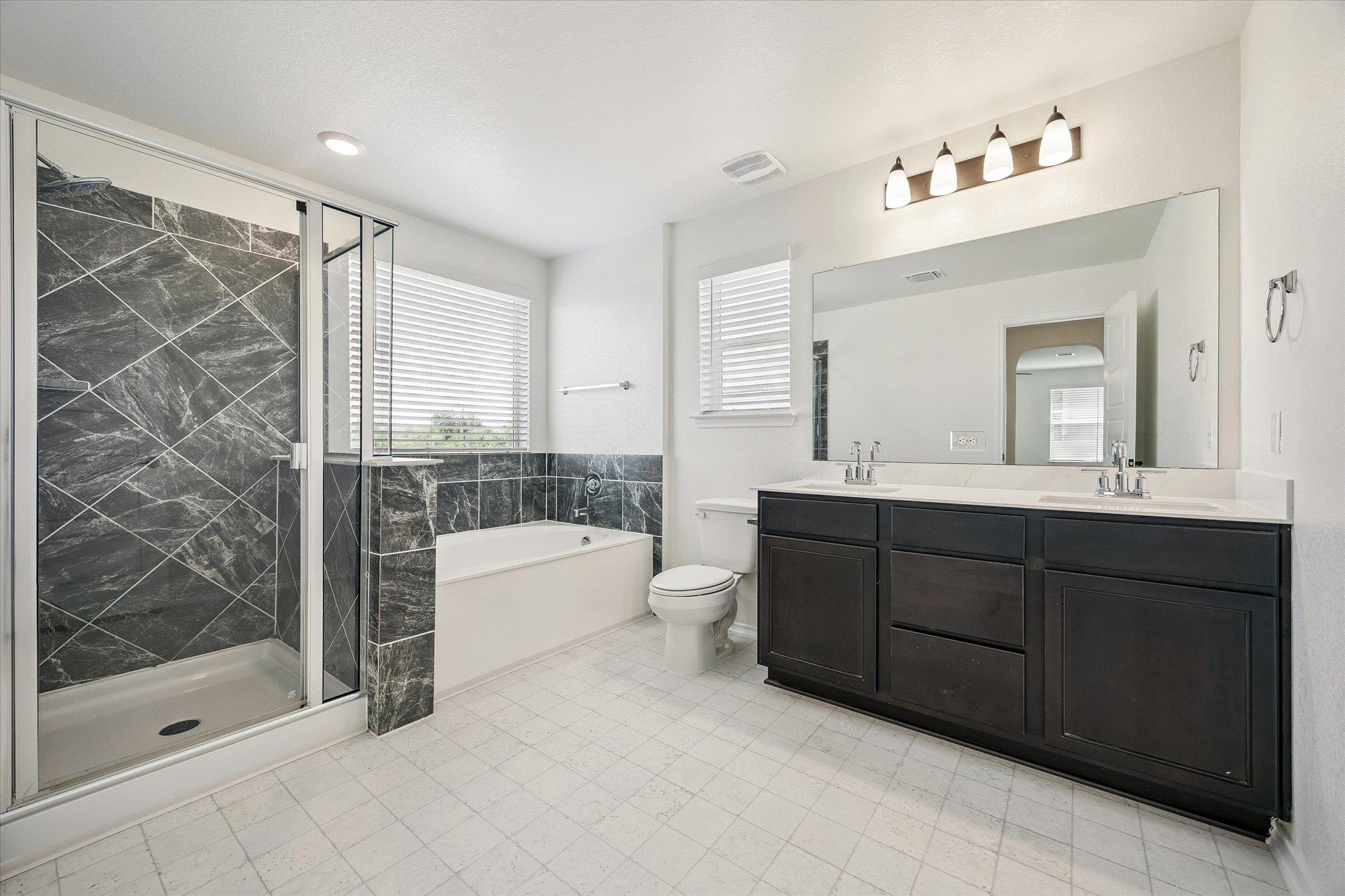 4701 Colmar Dr Property Photo 15