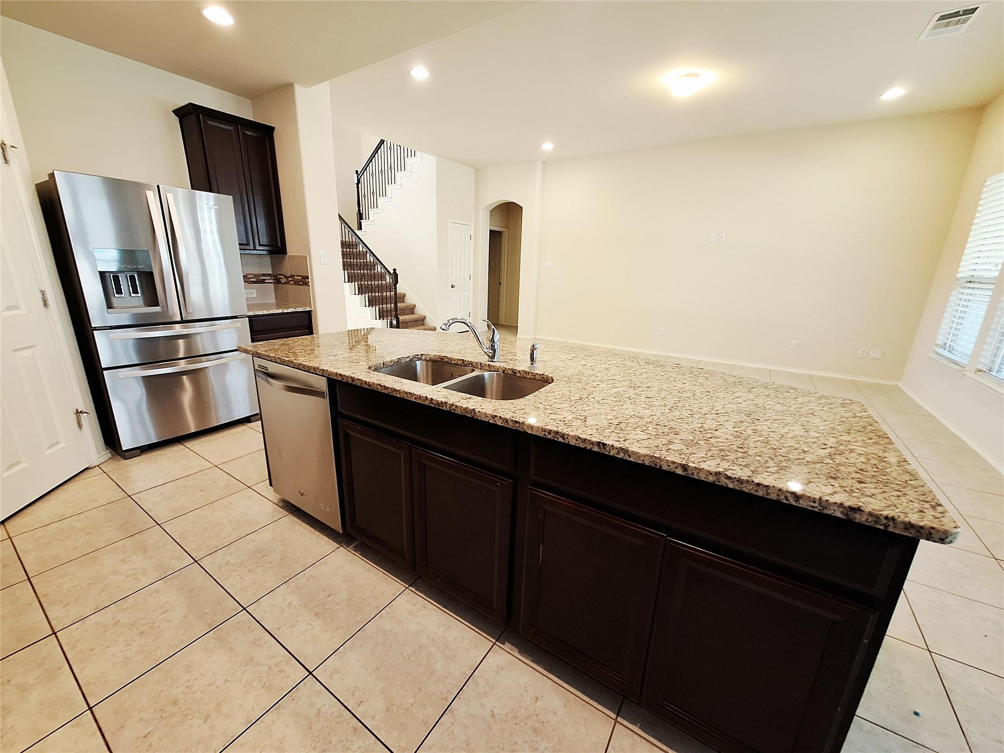525 Loma Cedro Bnd Property Photo 15