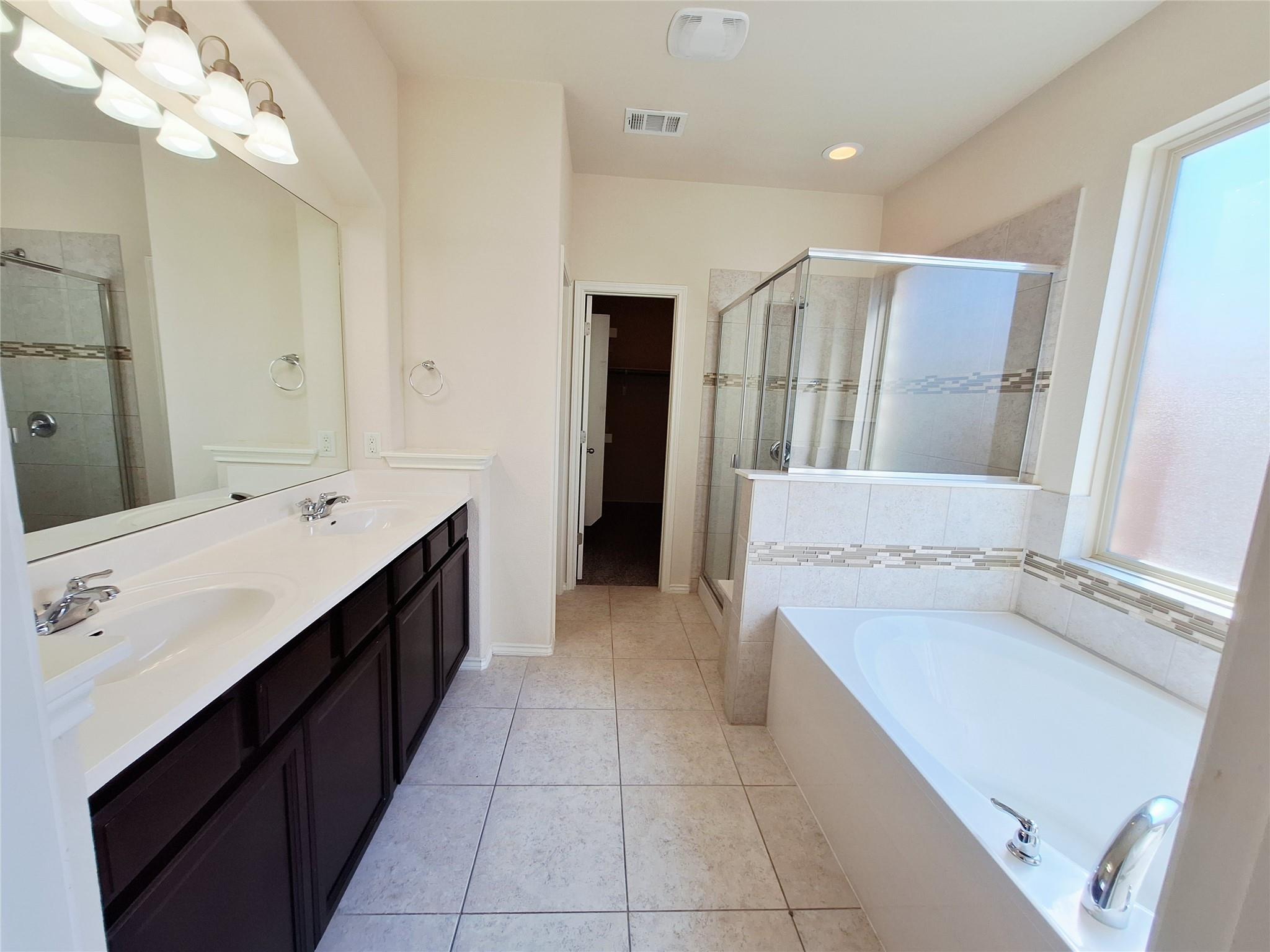 525 Loma Cedro Bnd Property Photo 19