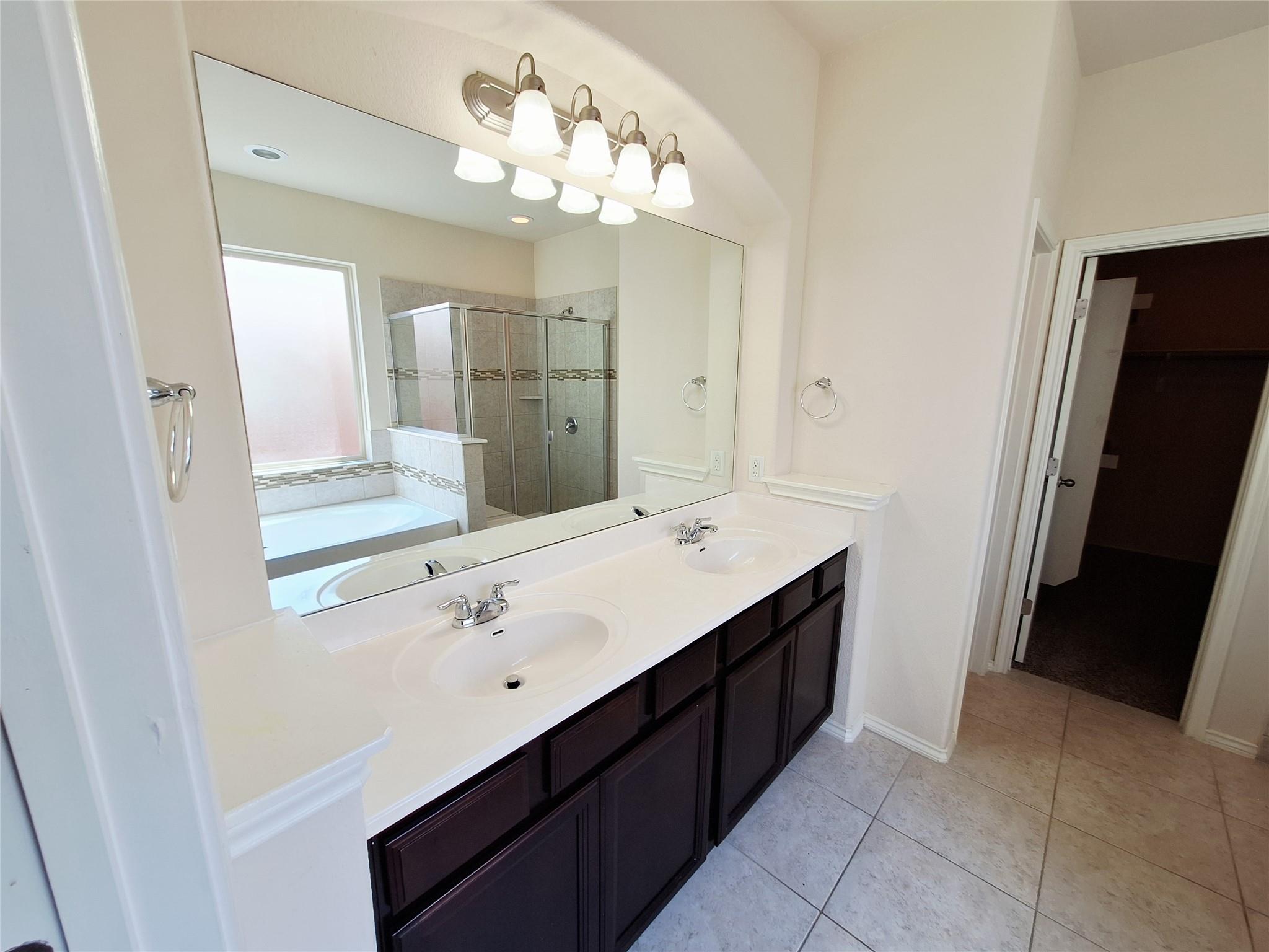 525 Loma Cedro Bnd Property Photo 20