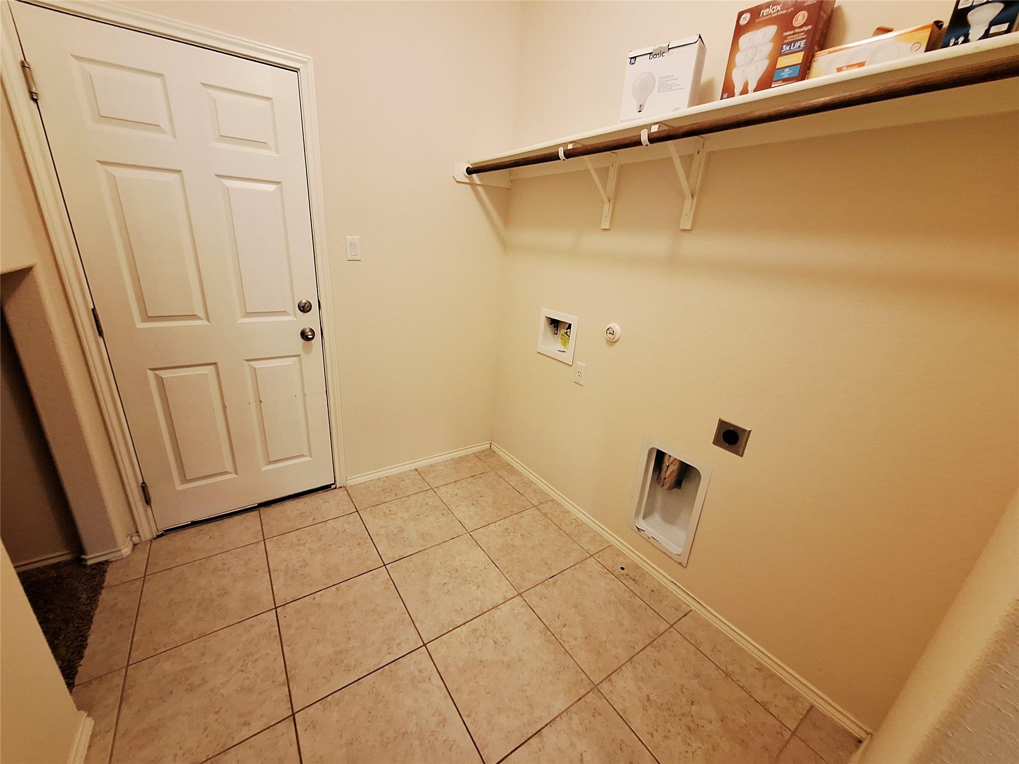 525 Loma Cedro Bnd Property Photo 24