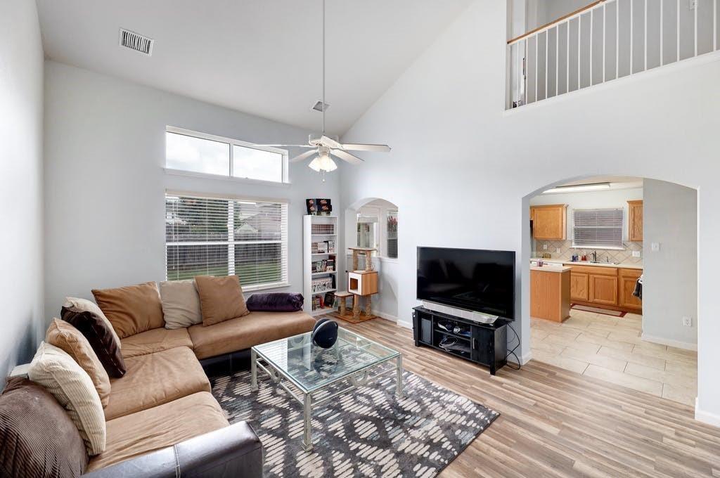 505 Woodsorrel Way Property Photo 3