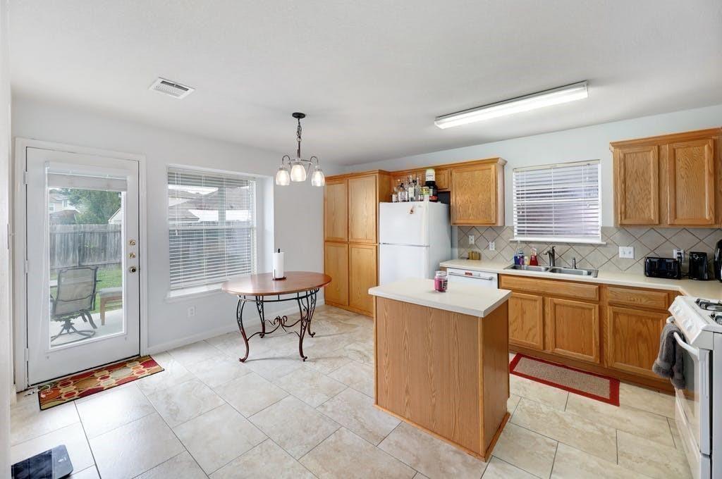 505 Woodsorrel Way Property Photo 8