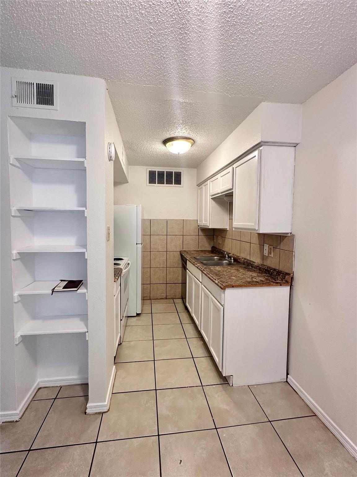 4322 Gillis St #106 Property Photo 1