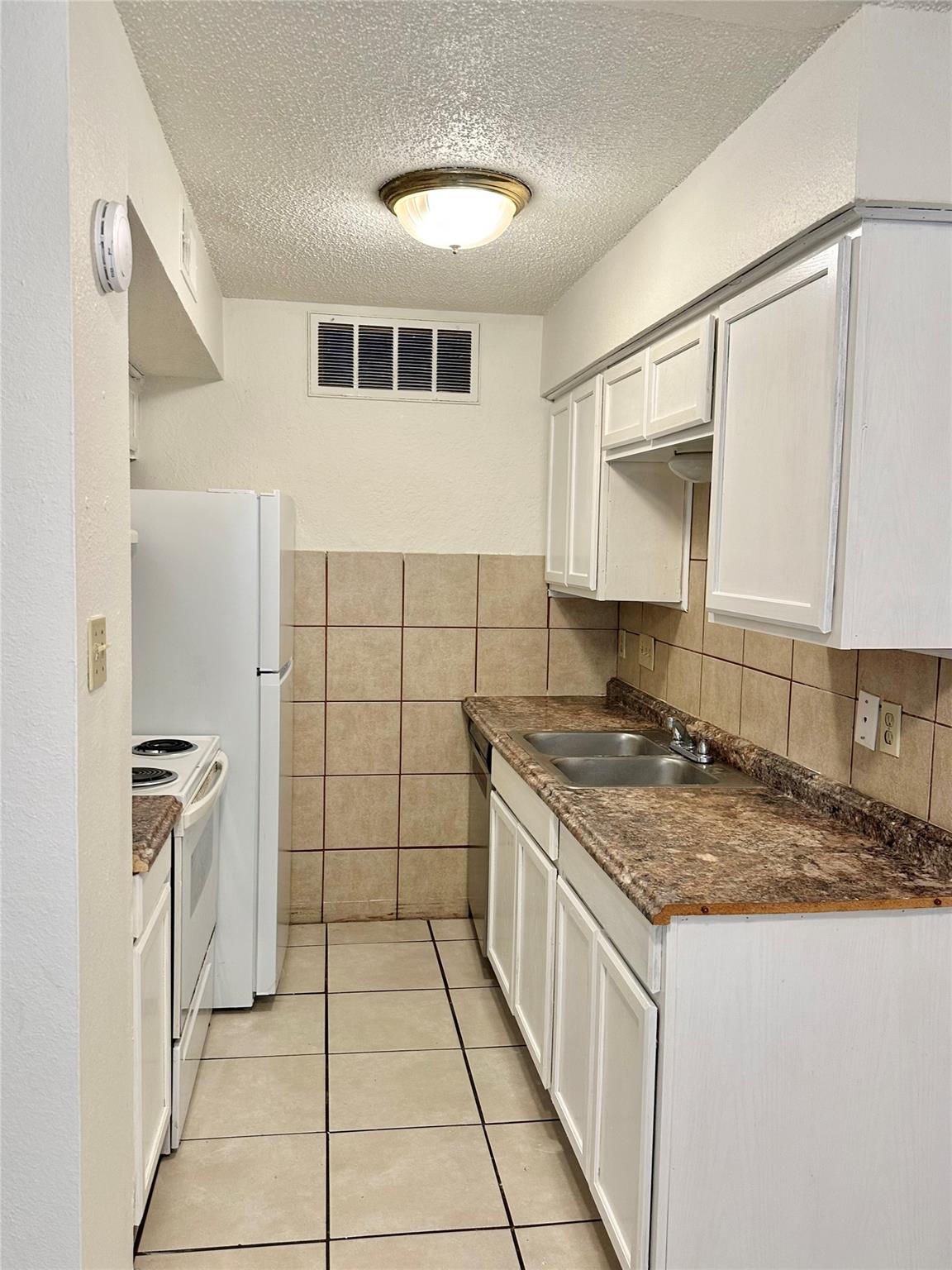 4322 Gillis St #106 Property Photo 2