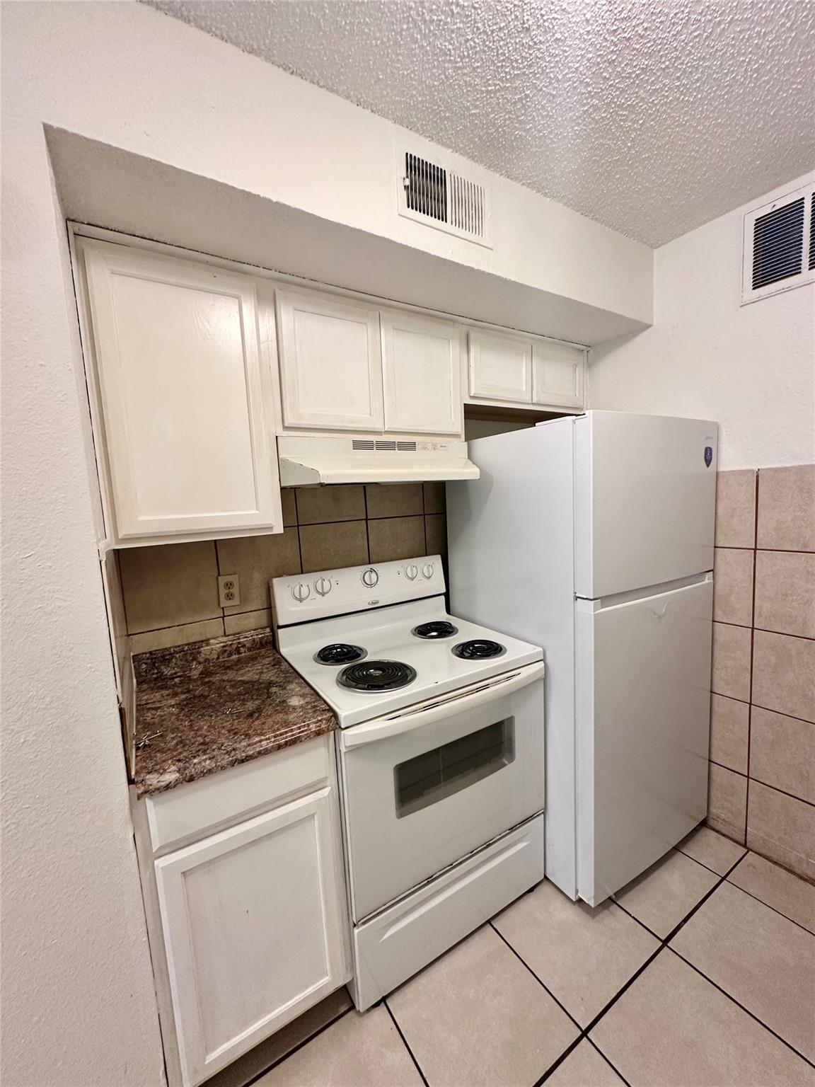 4322 Gillis St #106 Property Photo 7