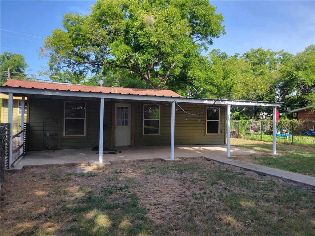 1604 Wilson St Property Photo 2