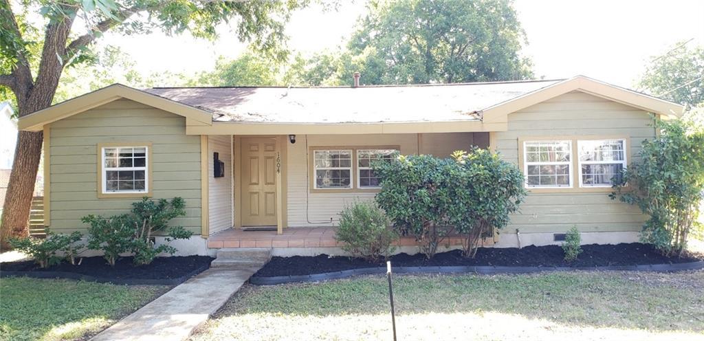 1604 Wilson St Property Photo 4