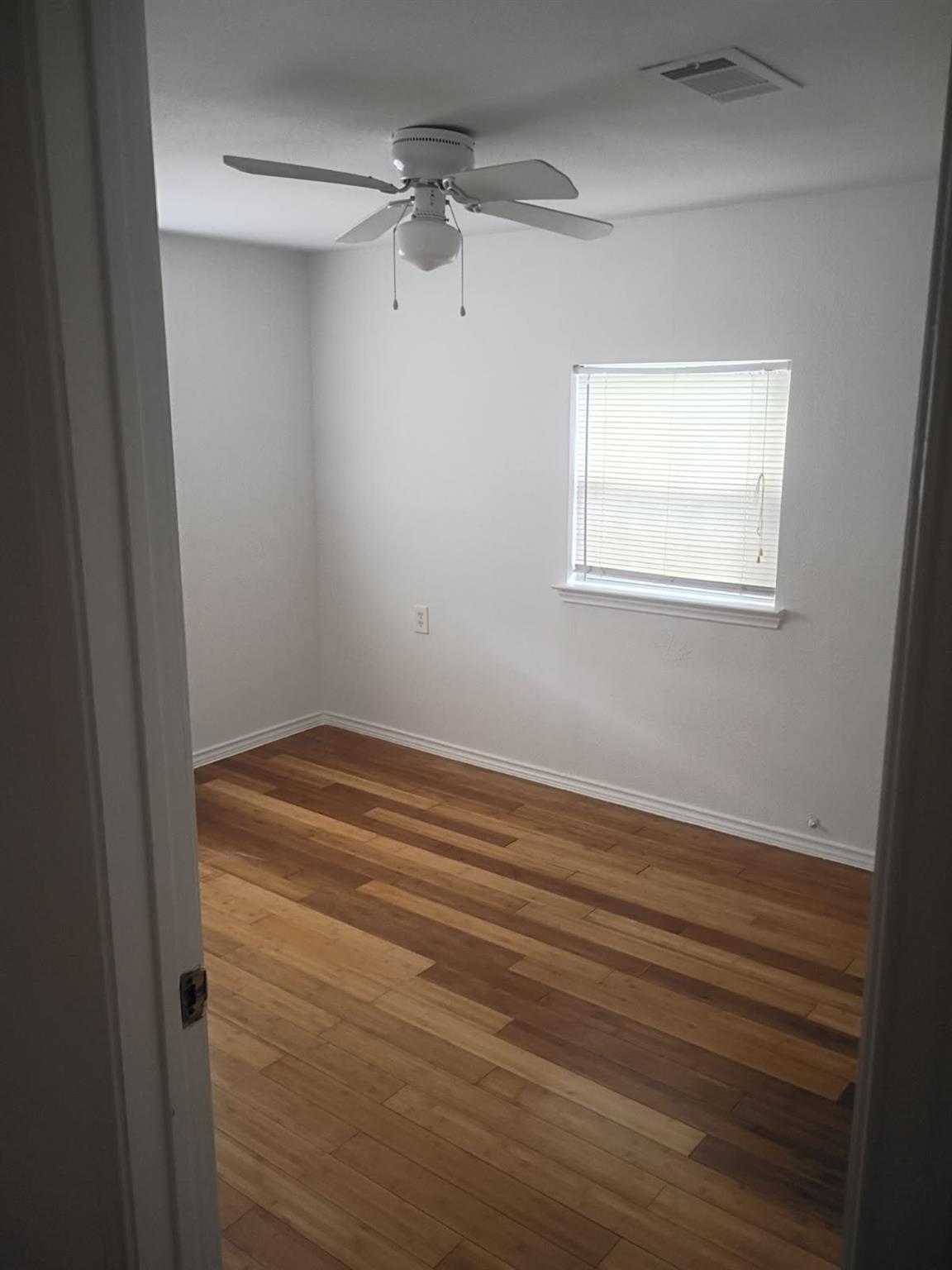1604 Wilson St Property Photo 11