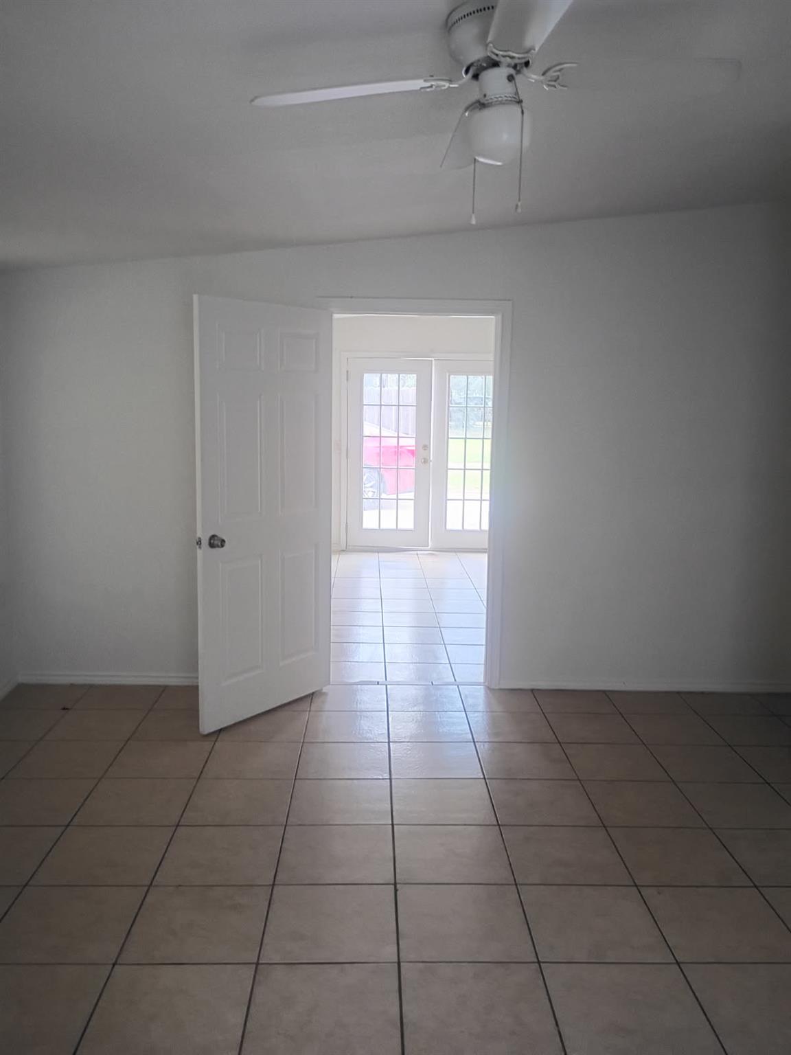 1604 Wilson St Property Photo 12