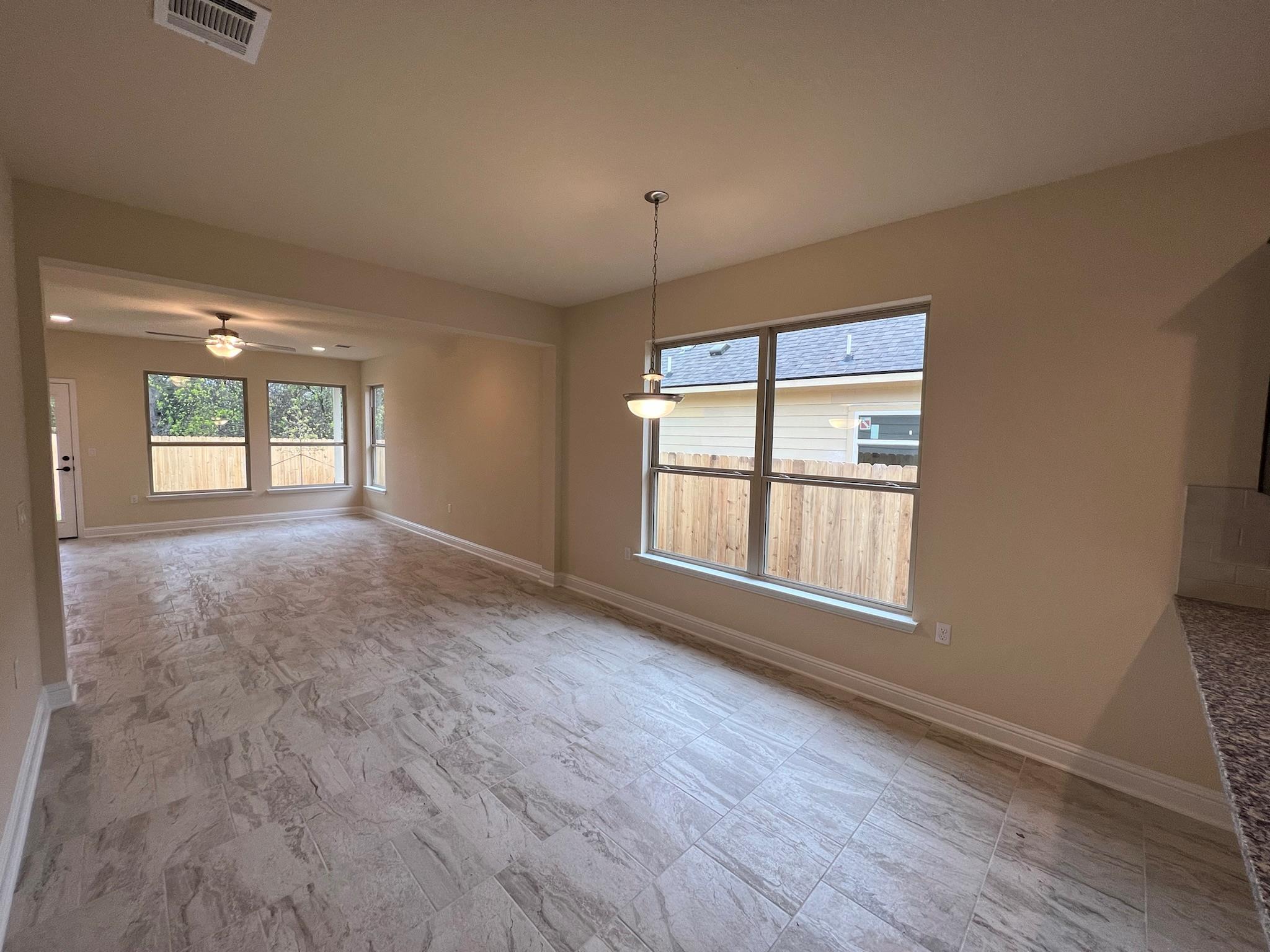 704 Falkland Trce Property Photo 4