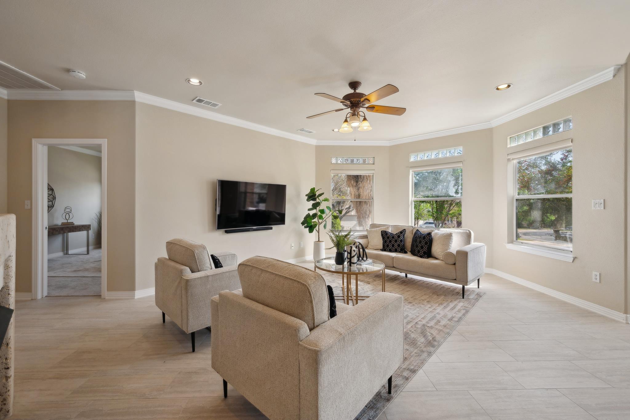 9907 Spicewood Mesa Property Photo 8