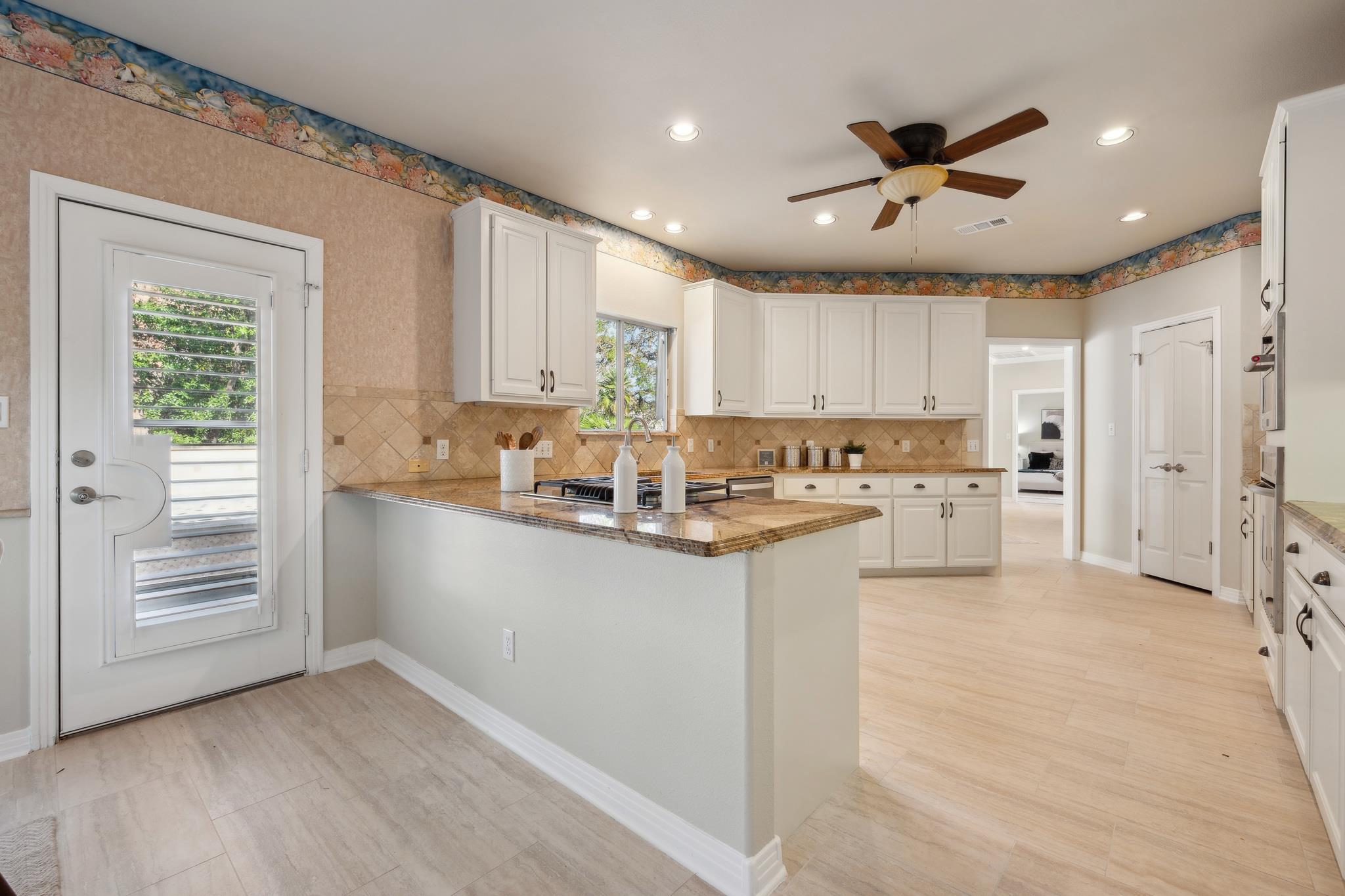 9907 Spicewood Mesa Property Photo 17