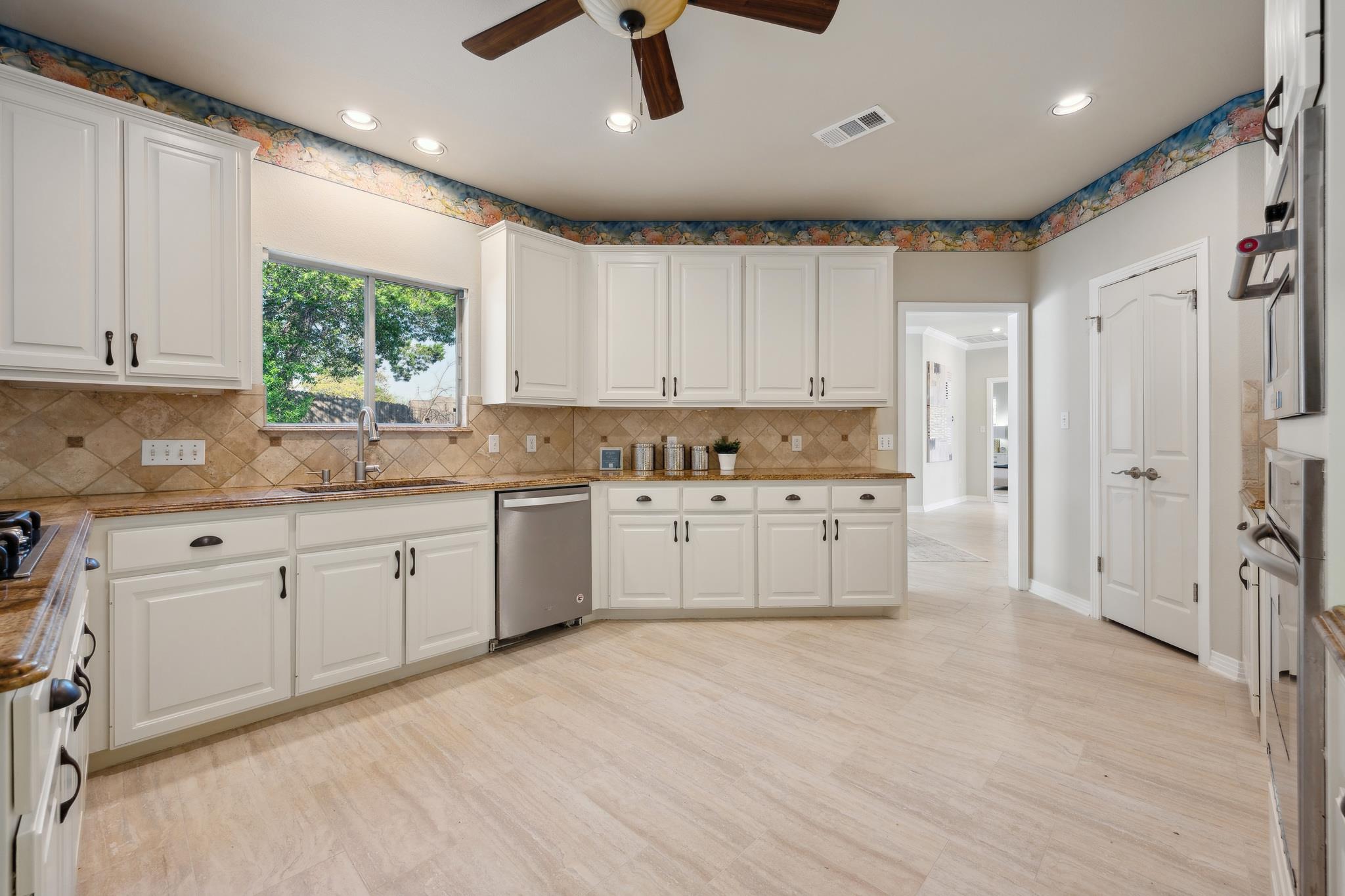 9907 Spicewood Mesa Property Photo 18