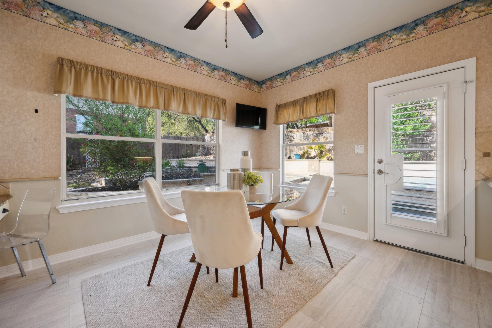 9907 Spicewood Mesa Property Photo 21