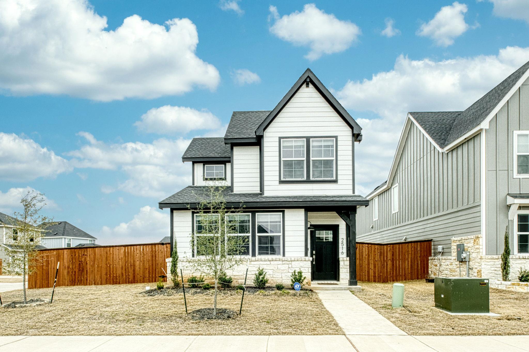 2516 Liam Aurora Ln Property Photo