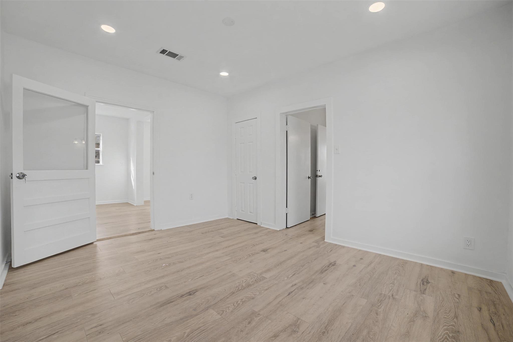 2703 E Cesar Chavez St Property Photo 20