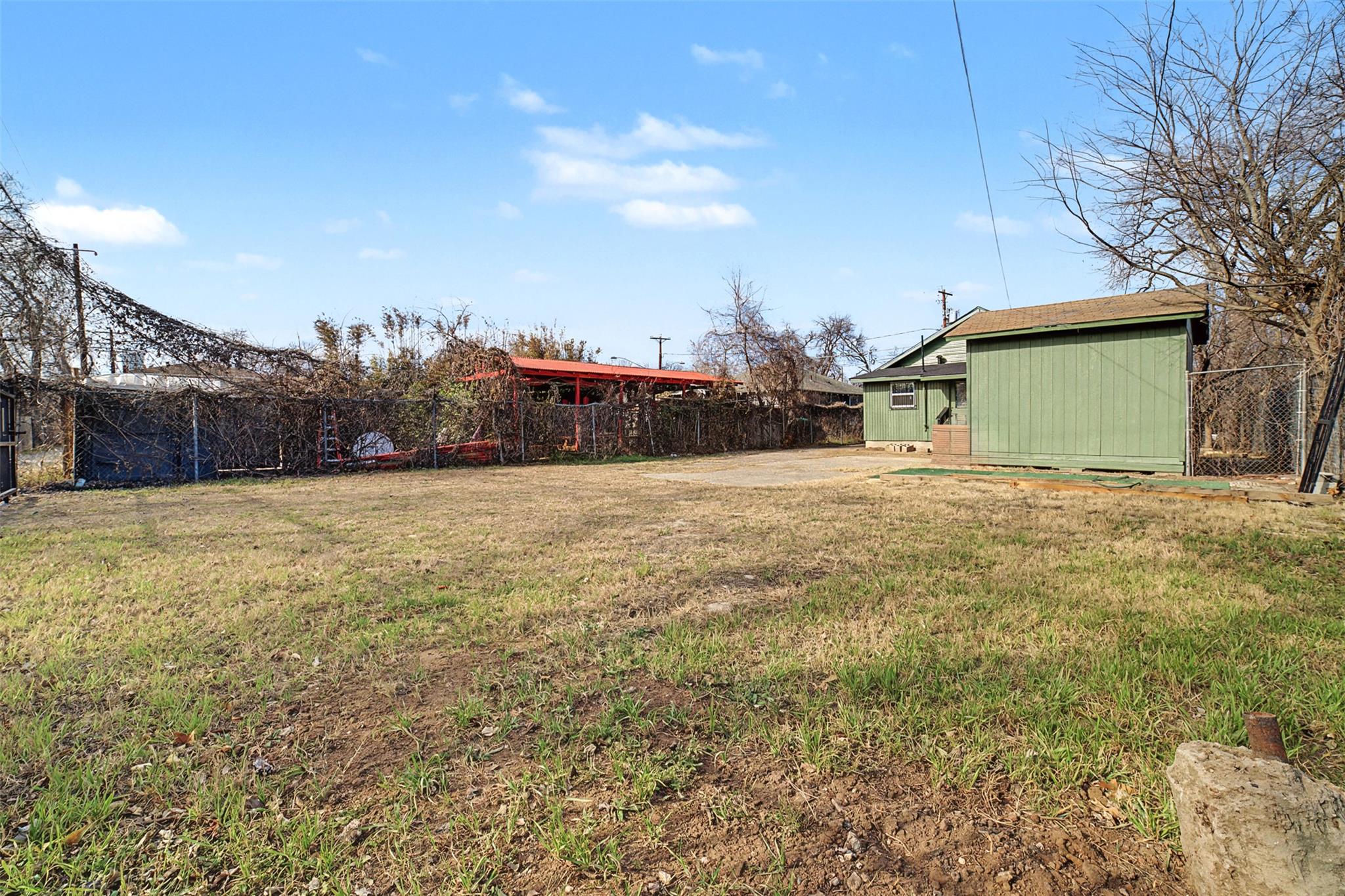 2703 E Cesar Chavez St Property Photo 28