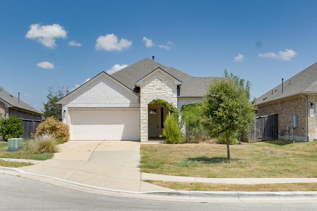14305 Mcarthur Dr Property Photo 1