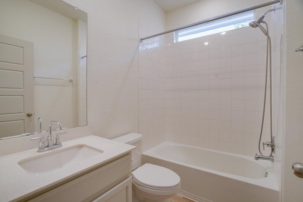 14305 Mcarthur Dr Property Photo 15