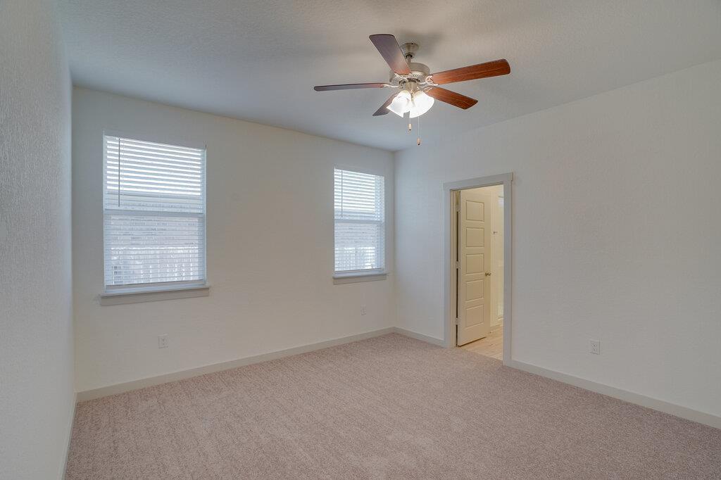 14305 Mcarthur Dr Property Photo 17