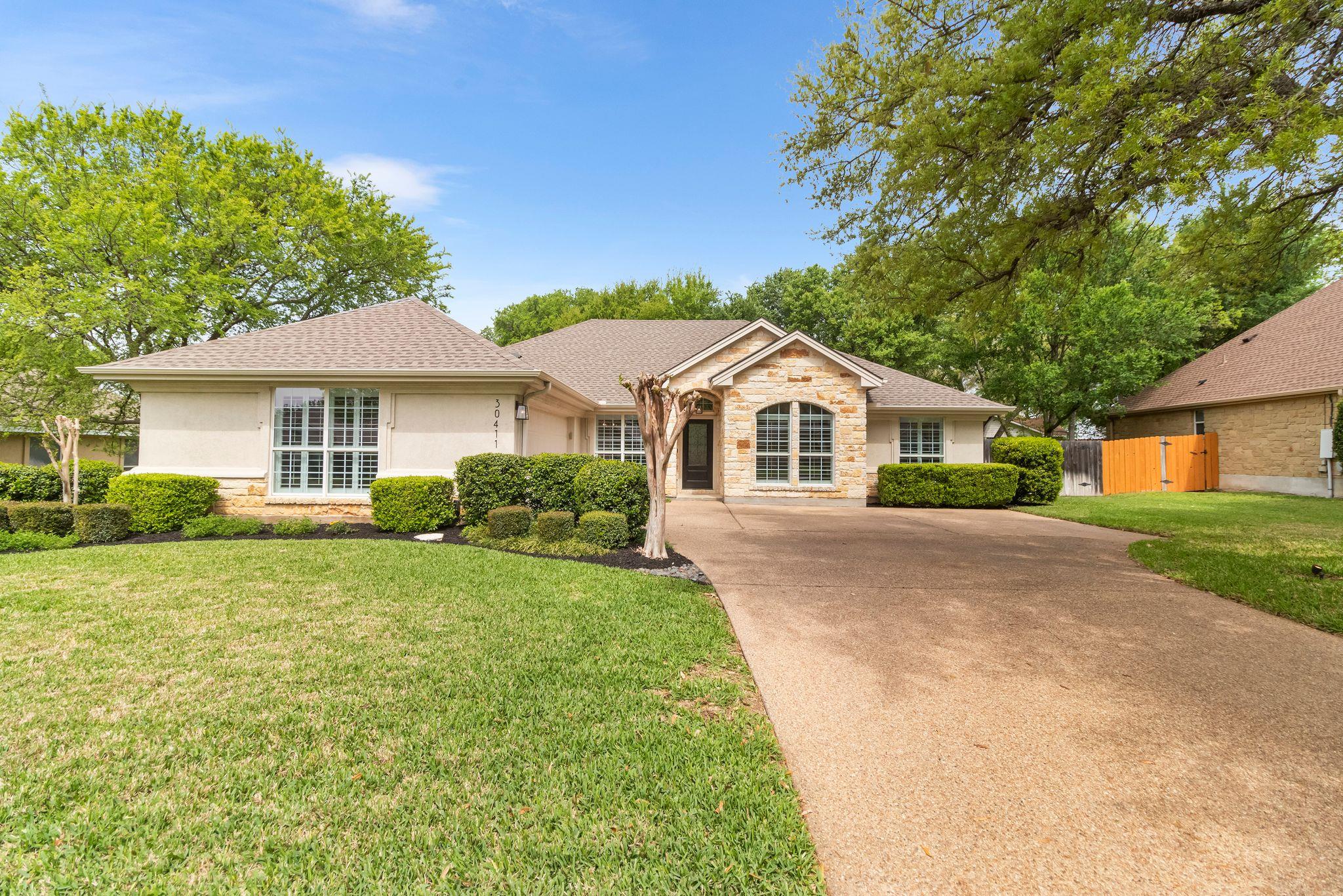30411 Saint Andrews Dr Property Photo 2