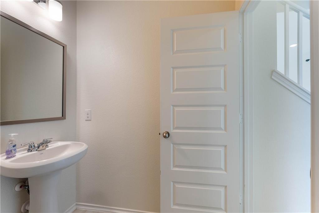 316 Los Cobos Ln Property Photo 23