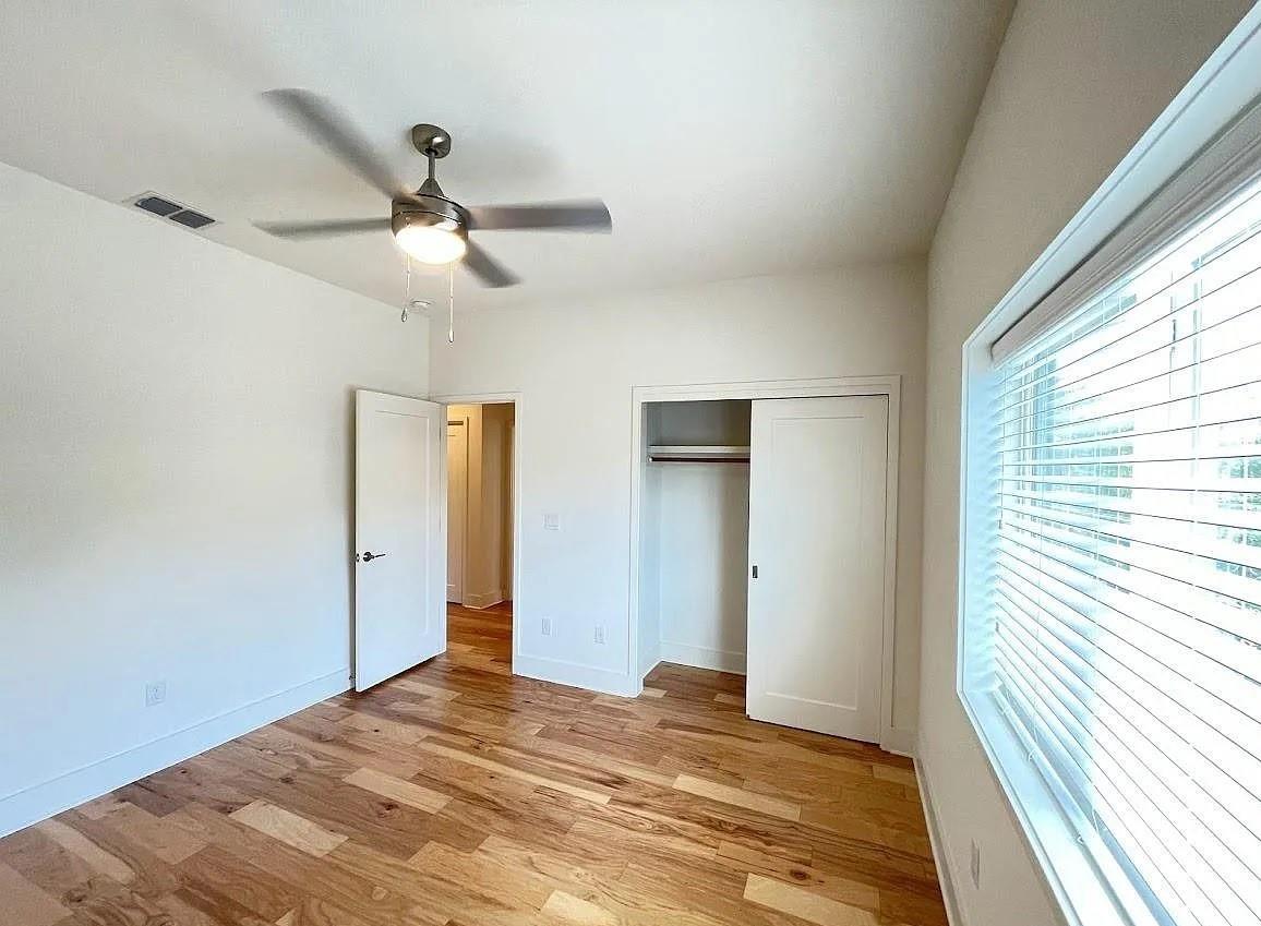 2101 Montopolis Dr #20 Property Photo 10
