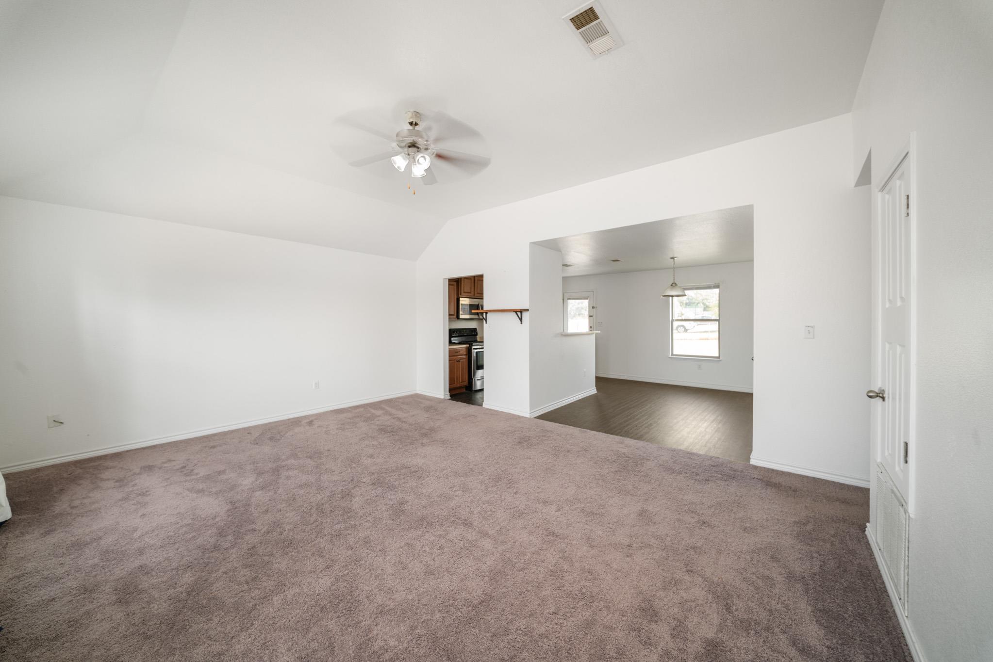 2624 Saulsbury Dr Property Photo 8