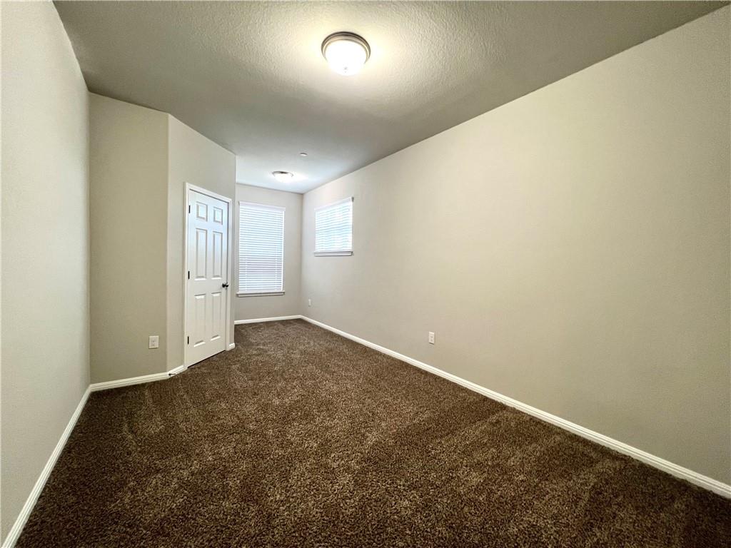 3240 E Whitestone Blvd #86 Property Photo 11