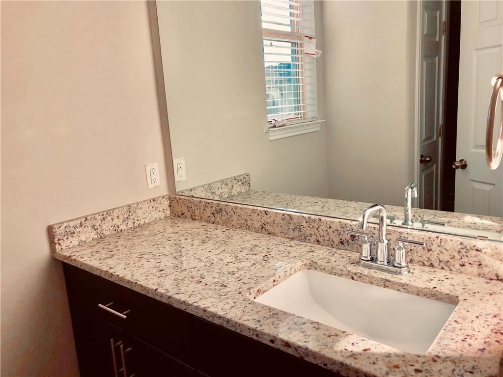 3240 E Whitestone Blvd #86 Property Photo 12