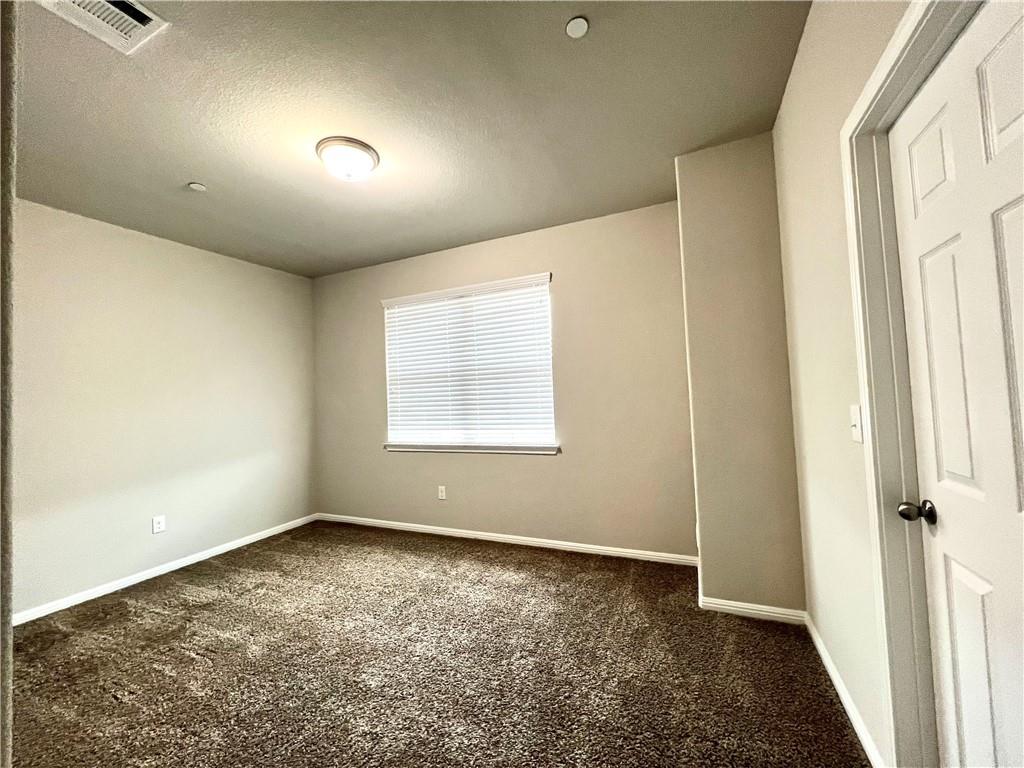 3240 E Whitestone Blvd #86 Property Photo 14