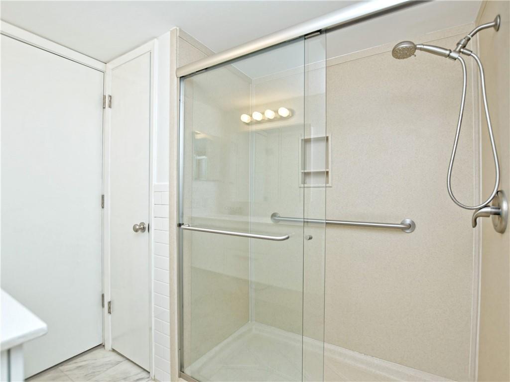 2425 Ashdale Dr #53 Property Photo 8