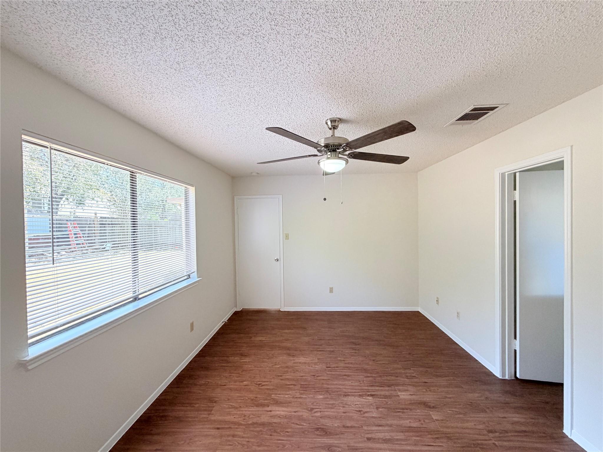 4141 Stonecroft Dr Property Photo 17