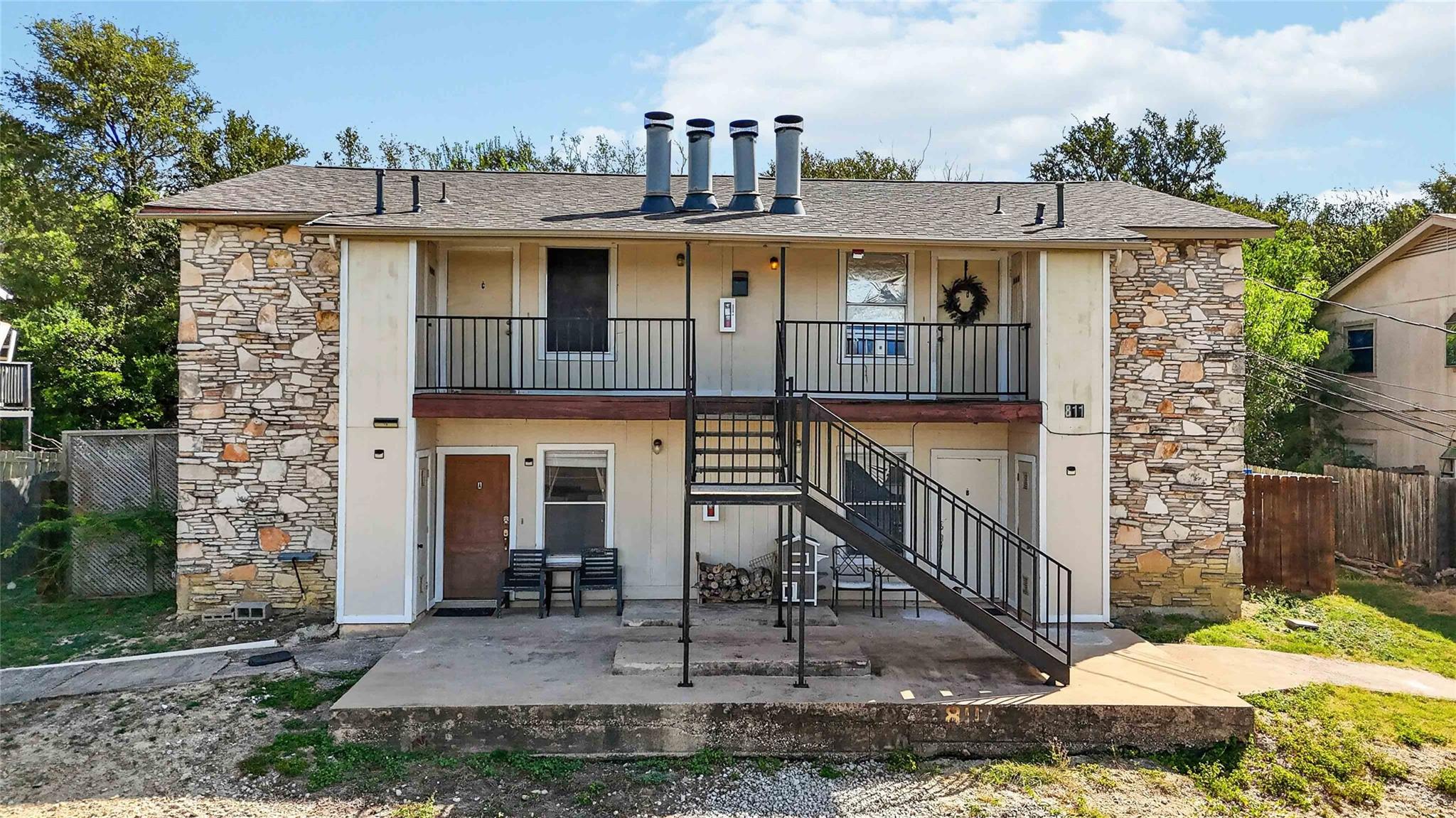 811 Bracewood Cir Property Photo 1