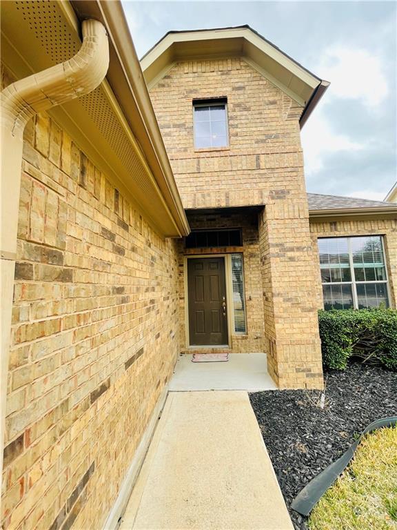204 Saddle Ridge Dr Property Photo