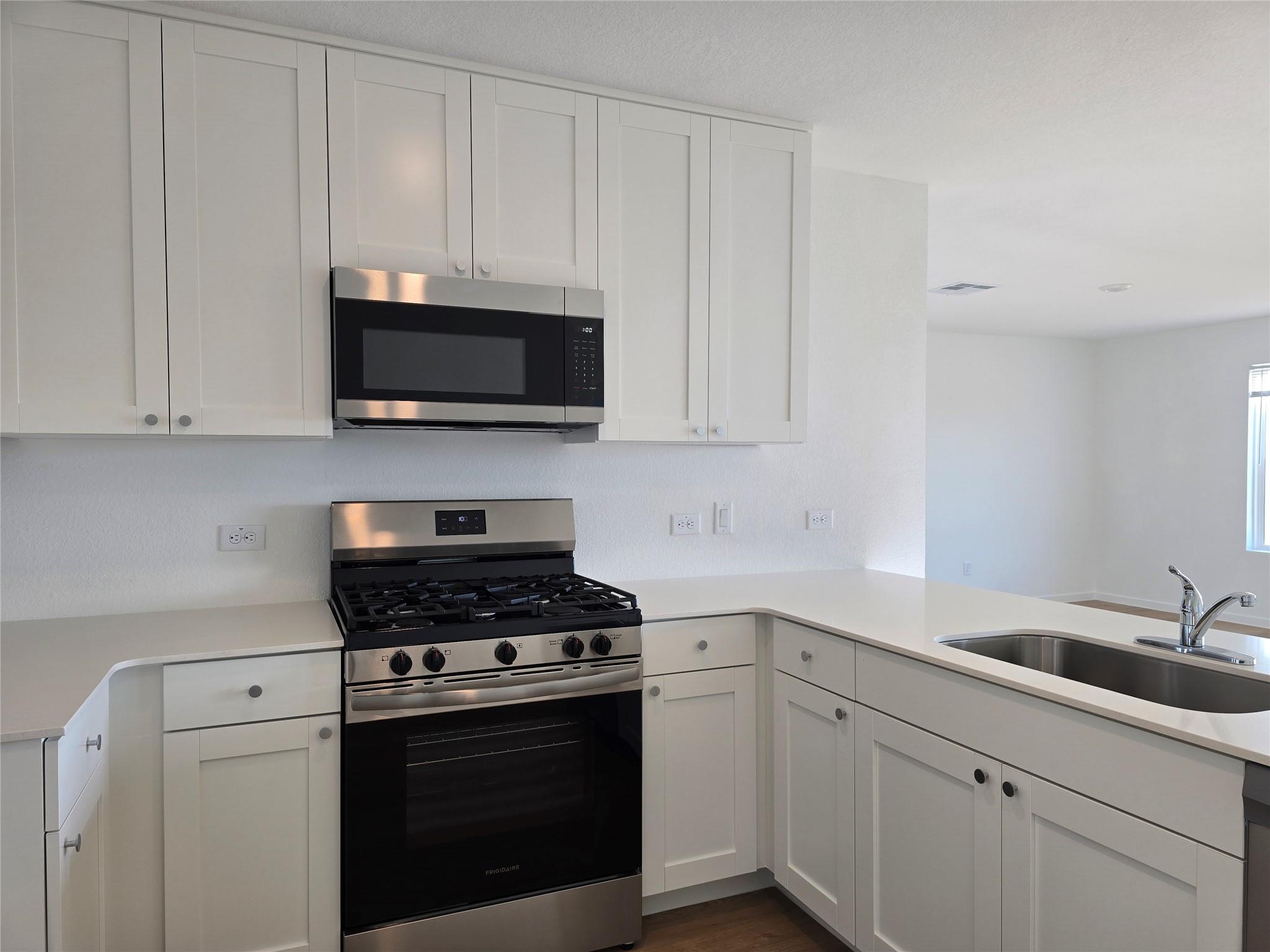 120 Twins Trl Property Photo 9