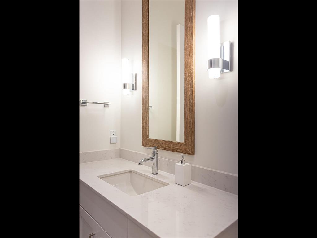 319 Bisset Ct Property Photo 25